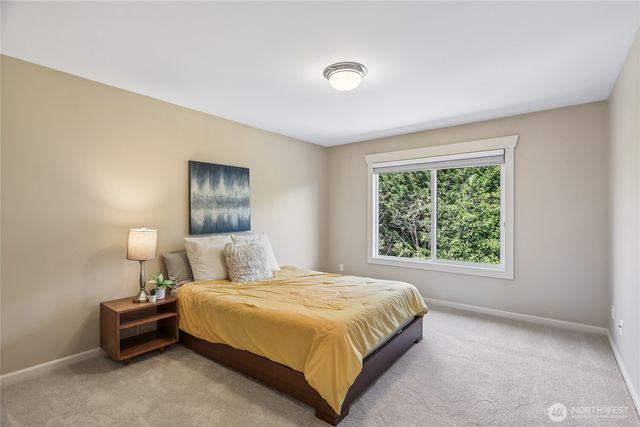11815 157th Avenue NE, Redmond, WA 98052