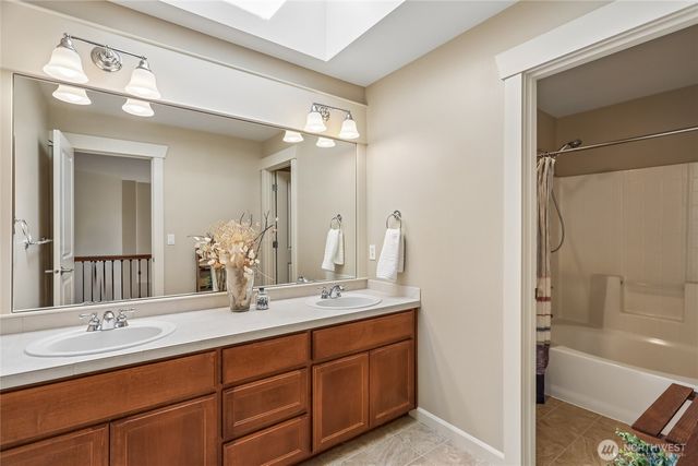 11815 157th Avenue NE, Redmond, WA 98052