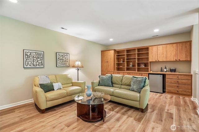 11815 157th Avenue NE, Redmond, WA 98052