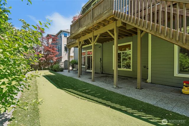 11815 157th Avenue NE, Redmond, WA 98052