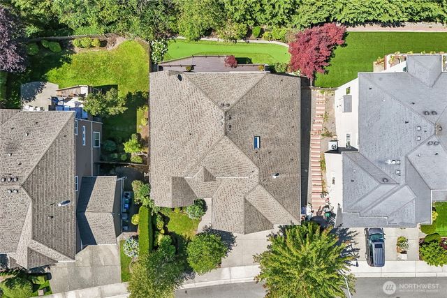 11815 157th Avenue NE, Redmond, WA 98052