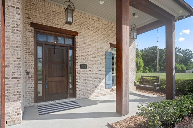 36392 Westin Ridge Dr, Geismar, LA 70734