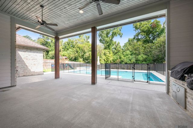 36392 Westin Ridge Dr, Geismar, LA 70734