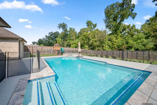 36392 Westin Ridge Dr, Geismar, LA 70734
