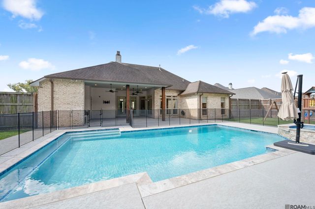 36392 Westin Ridge Dr, Geismar, LA 70734