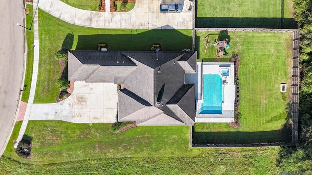36392 Westin Ridge Dr, Geismar, LA 70734