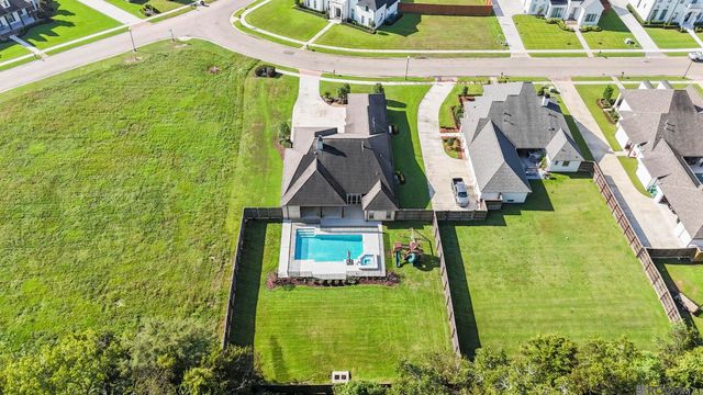36392 Westin Ridge Dr, Geismar, LA 70734
