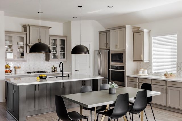 8013 Bestride BND, Austin, TX 78744