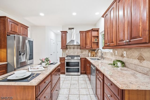 9 Stirrup Way 9, Franklin Twp., NJ 08540