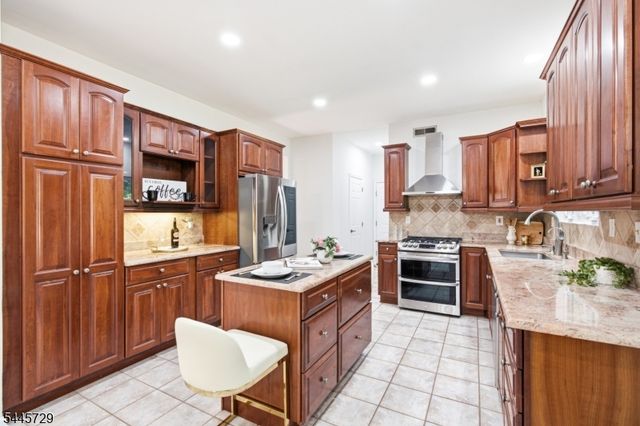 9 Stirrup Way 9, Franklin Twp., NJ 08540