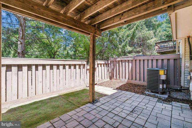 8541 HAWK RUN TER, Montgomery Village, MD 20886
