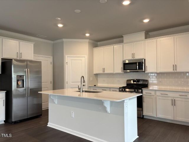 525 Hanover Shore Lane, Raleigh, NC 27610