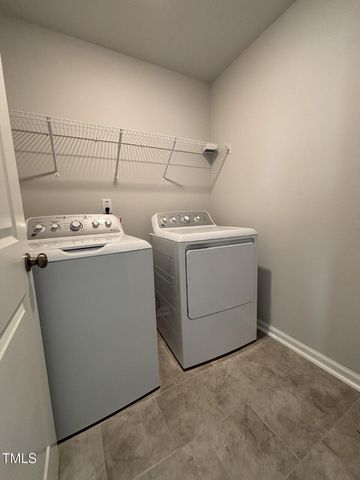 525 Hanover Shore Lane, Raleigh, NC 27610