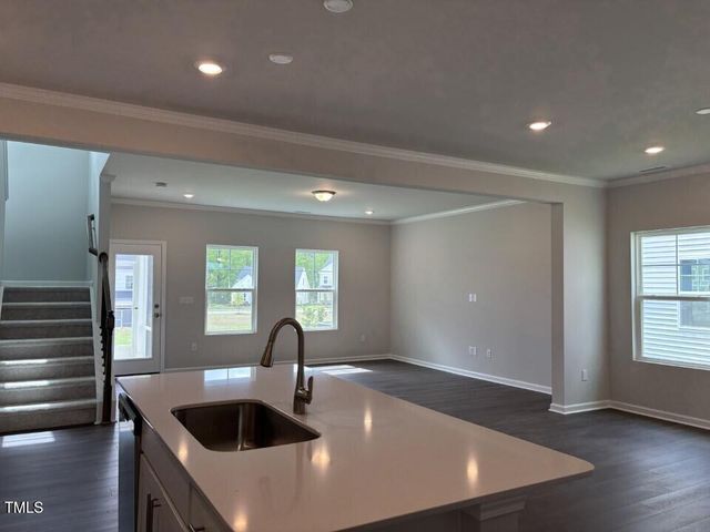 525 Hanover Shore Lane, Raleigh, NC 27610