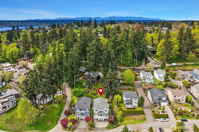 11919 89th Place NE, Kirkland, WA 98034