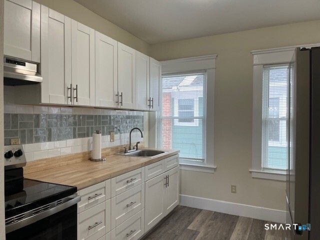 1946 Chapel Street 2nd Floor, New Haven, CT 06515