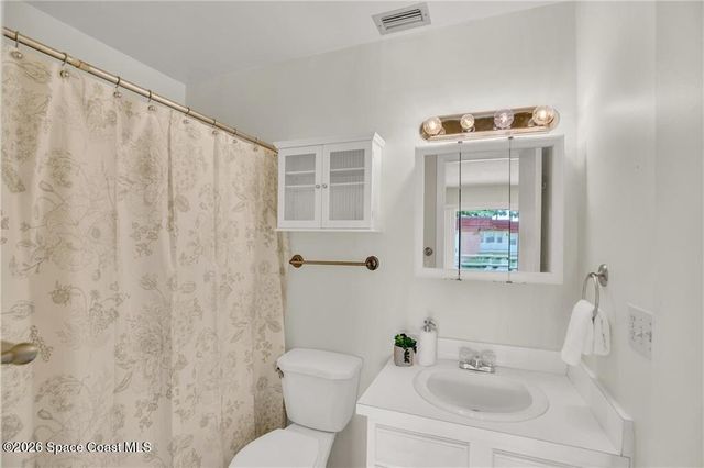 16 Vista Palm Lane 204, Vero Beach, FL 32962