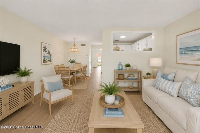 16 Vista Palm Lane 204, Vero Beach, FL 32962