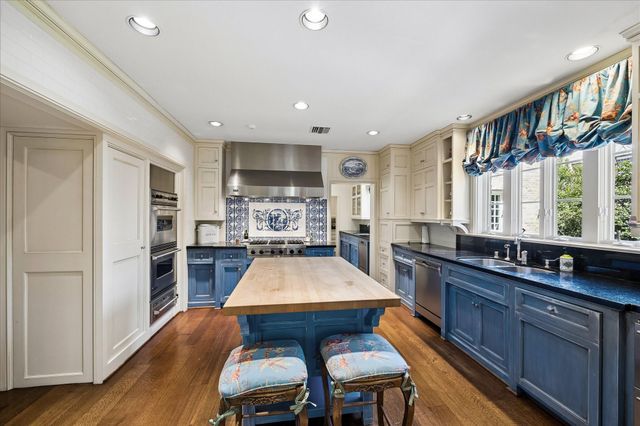 3467 Ella Lee Lane, Houston, TX 77027