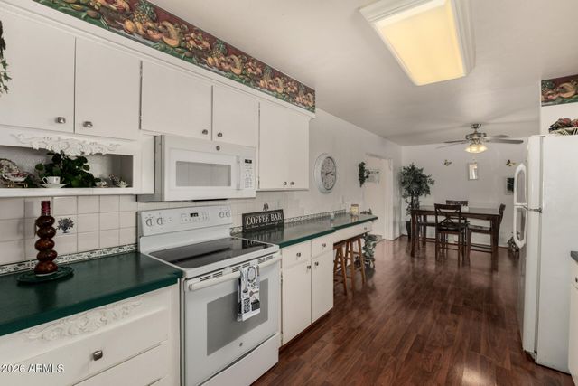 6522 E ADOBE Road, Mesa, AZ 85205