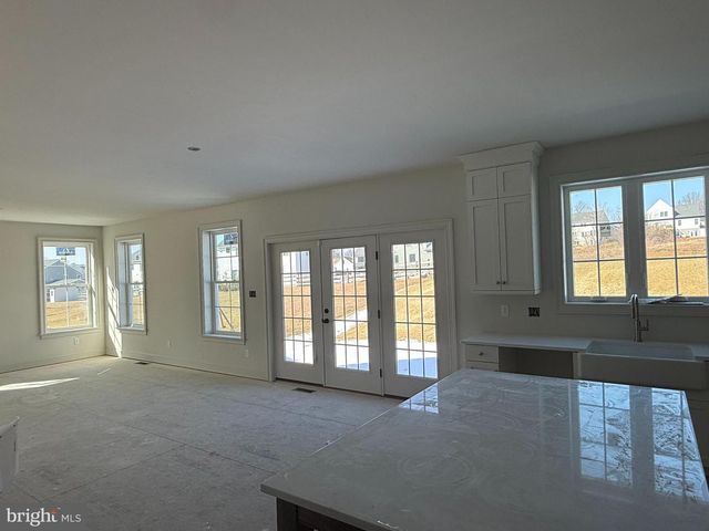 253 BEAUMONT DR, Oxford, PA 19363