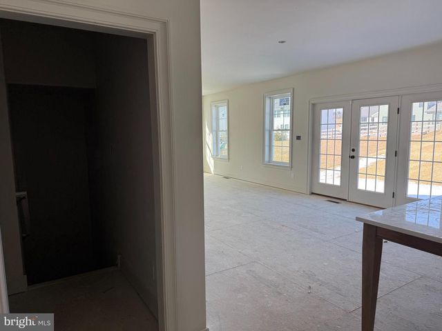 253 BEAUMONT DR, Oxford, PA 19363