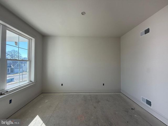 253 BEAUMONT DR, Oxford, PA 19363