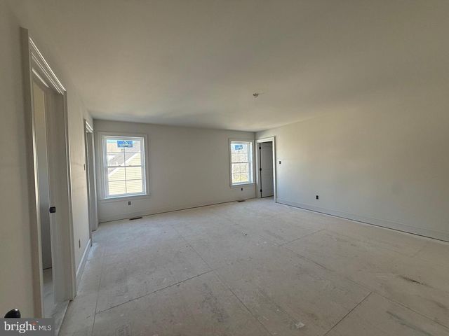 253 BEAUMONT DR, Oxford, PA 19363