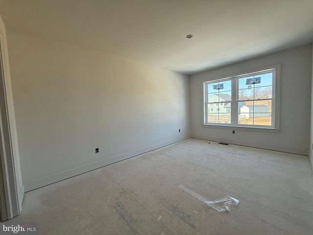 253 BEAUMONT DR, Oxford, PA 19363