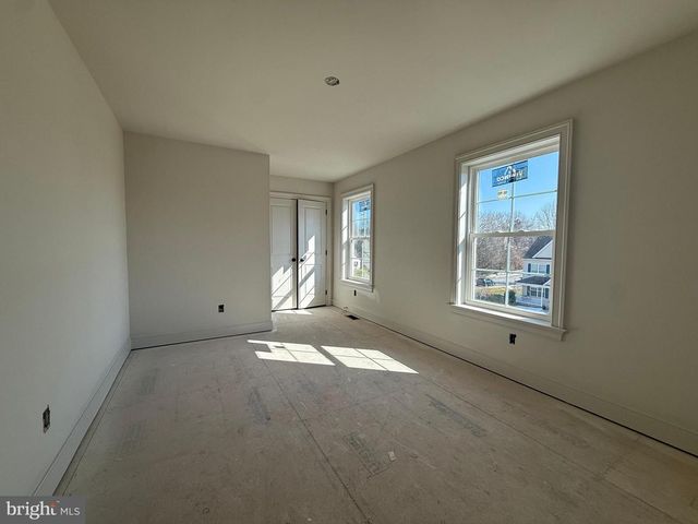 253 BEAUMONT DR, Oxford, PA 19363