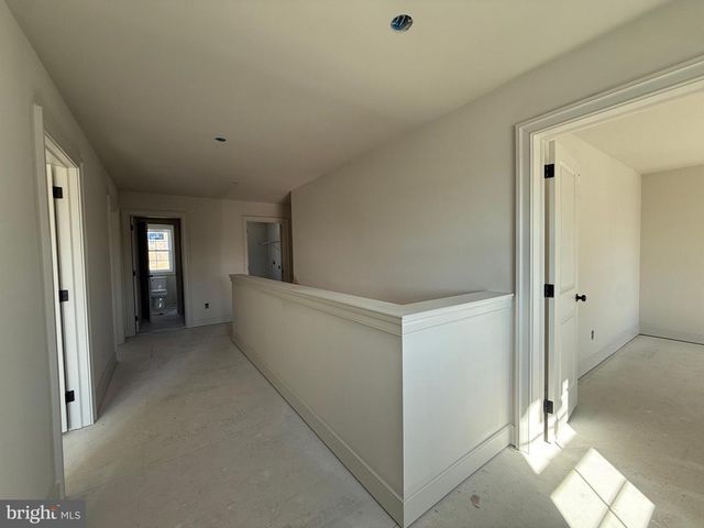 253 BEAUMONT DR, Oxford, PA 19363