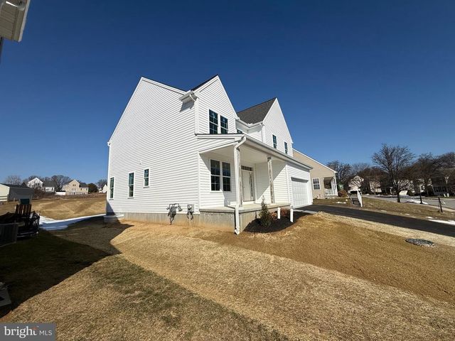 253 BEAUMONT DR, Oxford, PA 19363