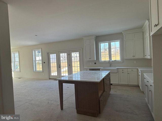 253 BEAUMONT DR, Oxford, PA 19363