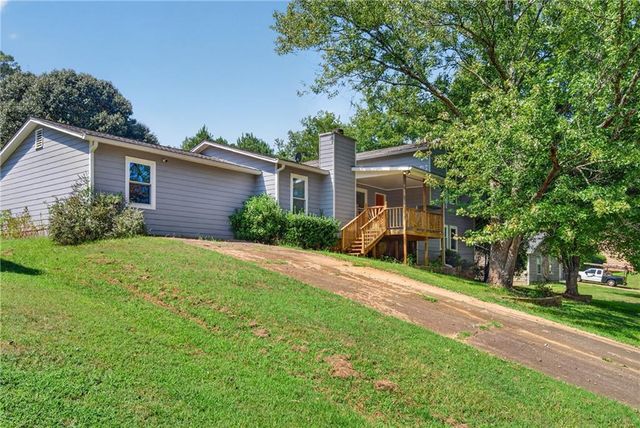 5147 Dekalb Way, Stone Mountain, GA 30087