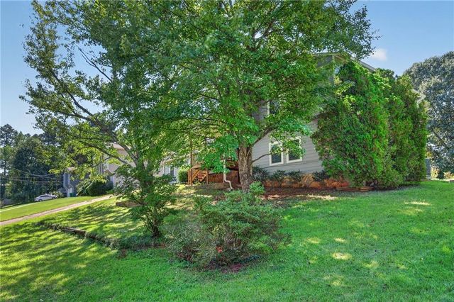 5147 Dekalb Way, Stone Mountain, GA 30087