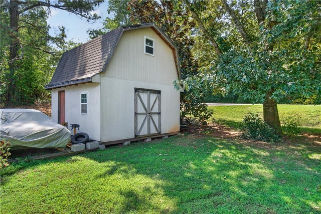 5147 Dekalb Way, Stone Mountain, GA 30087