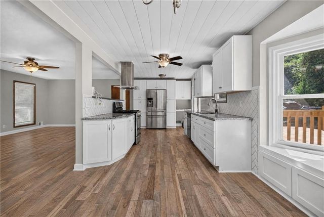 5147 Dekalb Way, Stone Mountain, GA 30087