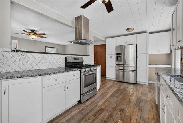 5147 Dekalb Way, Stone Mountain, GA 30087