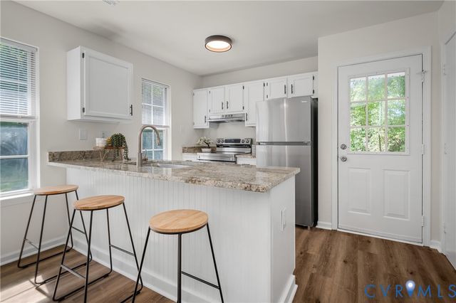 401 Seven Pines Ct, Sandston, VA 23150