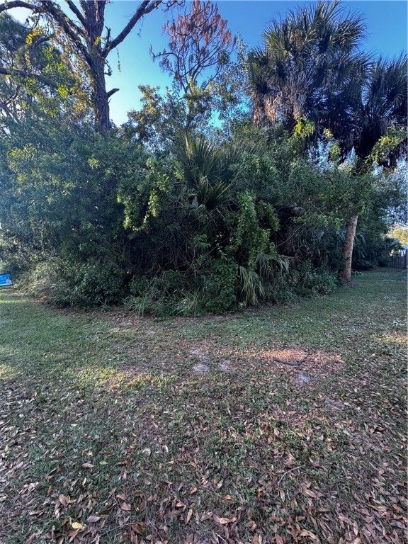 8104 Hibiscus Road, Fort Pierce, FL 34951