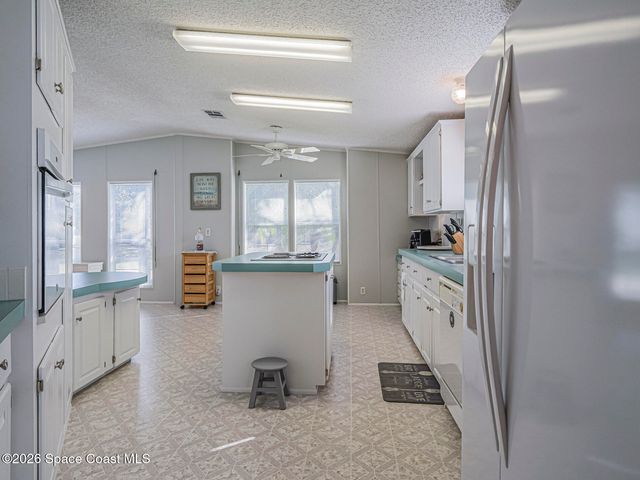 7648 Kyak Court Q16, Micco, FL 32976