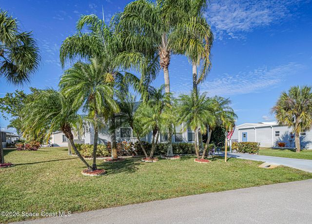 7648 Kyak Court Q16, Micco, FL 32976