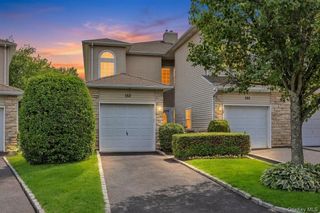157 Windwatch Drive, Hauppauge, NY 11788
