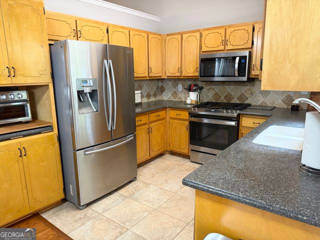 177 Country Mill Lane, Stockbridge, GA 30281
