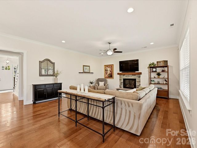 14712 Keyes Meadow Way, Huntersville, NC 28078