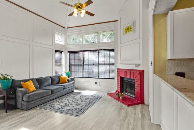 2123 Daniel Way, Carrollton, TX 75006