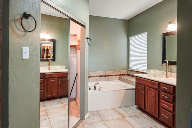 2123 Daniel Way, Carrollton, TX 75006