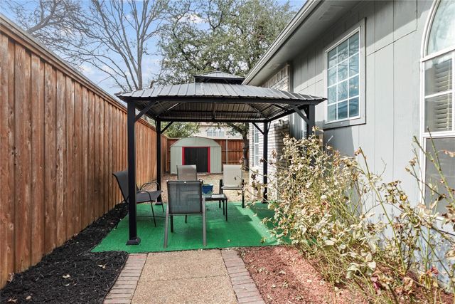 2123 Daniel Way, Carrollton, TX 75006