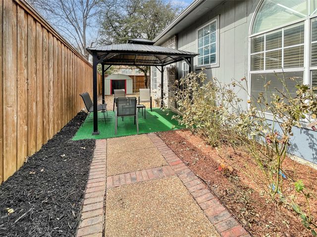 2123 Daniel Way, Carrollton, TX 75006