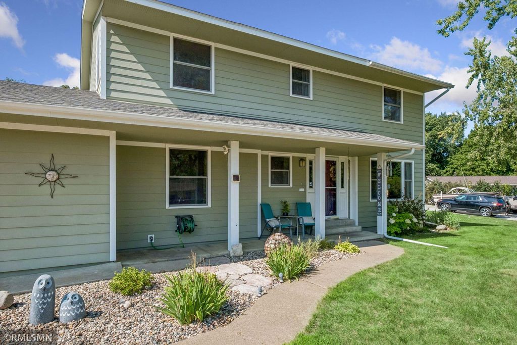 1440 Valley View Road, Chaska, MN 55318 — photo 2